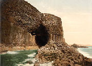 FingalsCave180